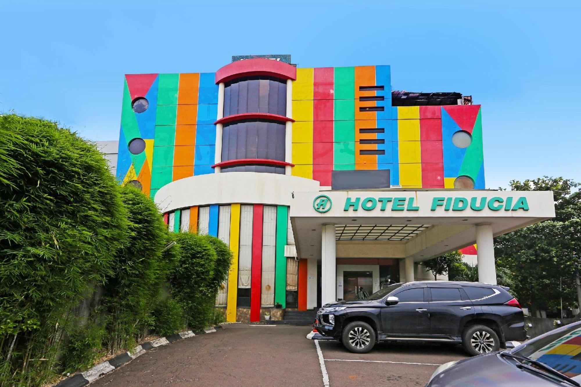 Super Oyo Townhouse Oak Hotel Fiducia Serpong Exterior photo